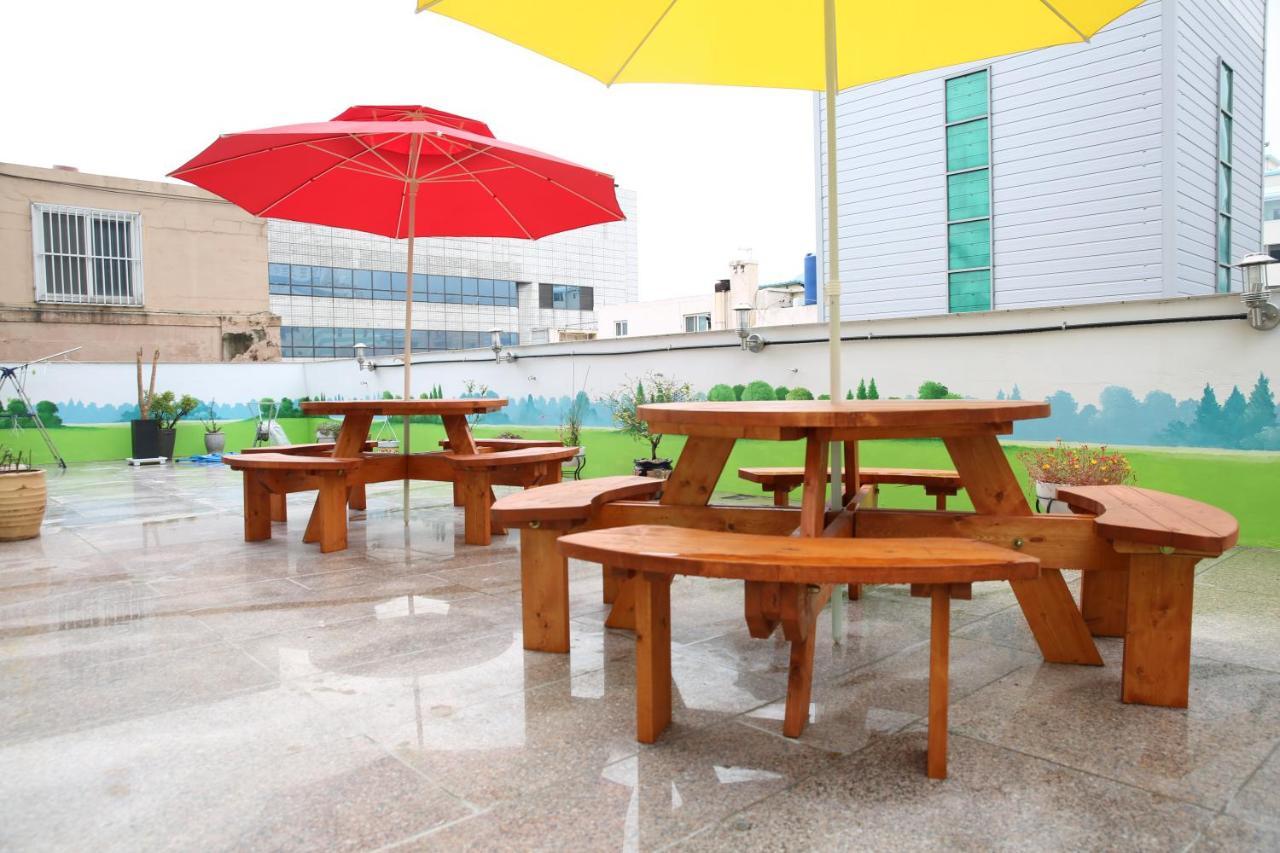 Coco Capsule Guesthouse Pusan Exteriér fotografie